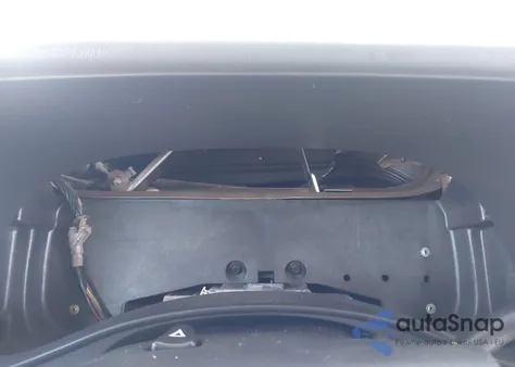 2003 GMC Yukon Xl 1500 Sle z USA, uszkodzony, nr VIN 1GKEC16T93J128017